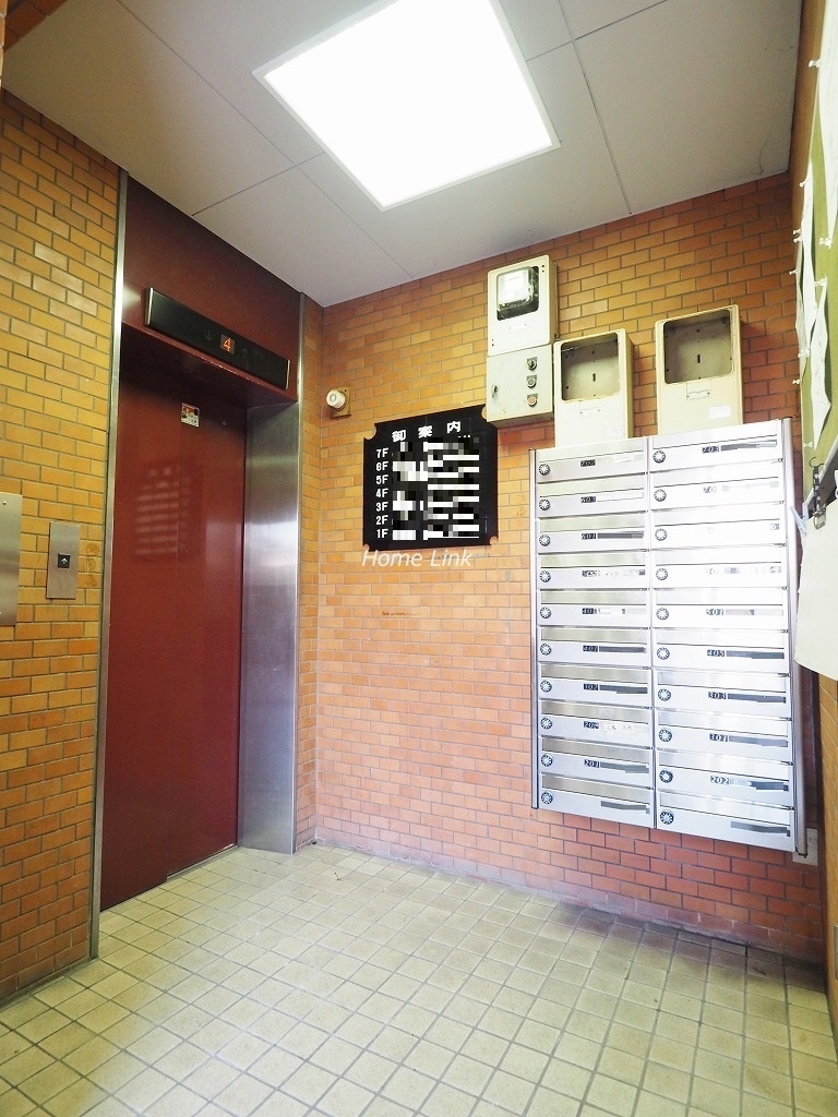 ライオンズマンション蓮沼　エレベーターホール